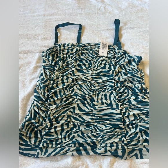 torrid Tops - Torrid Tank - Texture - Club - Dress Down - Dress Up Spagheti Strap Ruthced